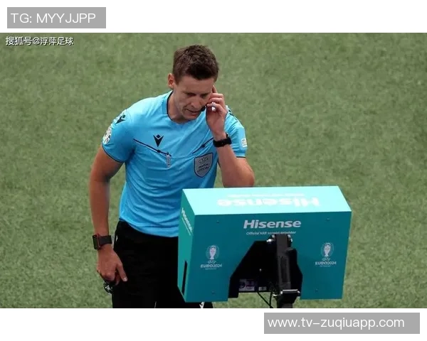 刘越批评裁判判罚点球过于牵强认为其业务水平不足影响比赛公正性